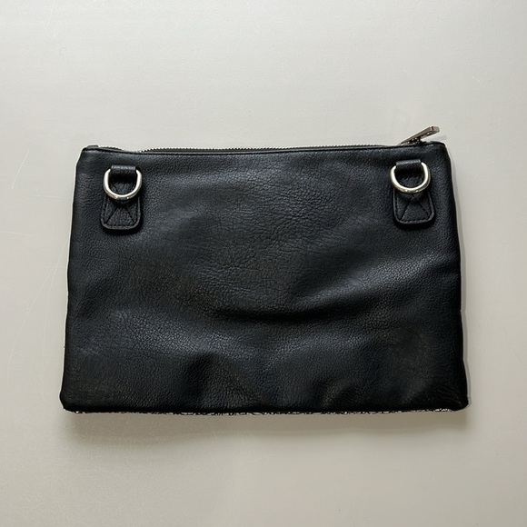 Oliver Bonas Amii Crackle Cross Body Bag - Picture 3 of 5